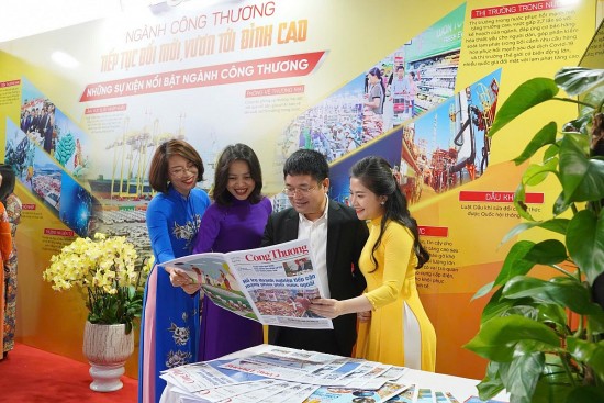 bao cong thuong dong hanh cung doanh nghiep buoc vao ky nguyen moi